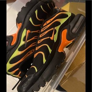 Nike AirMax plus GS size 7